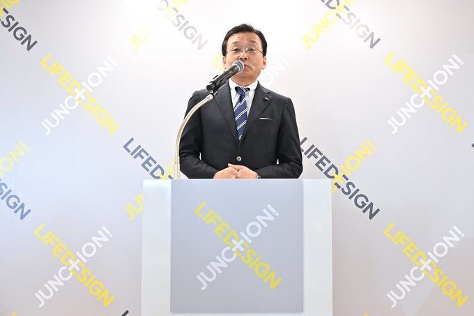 Retina pnw260305 0150